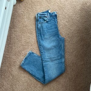 Abercrombie 90’s Straight Ultra High Rise